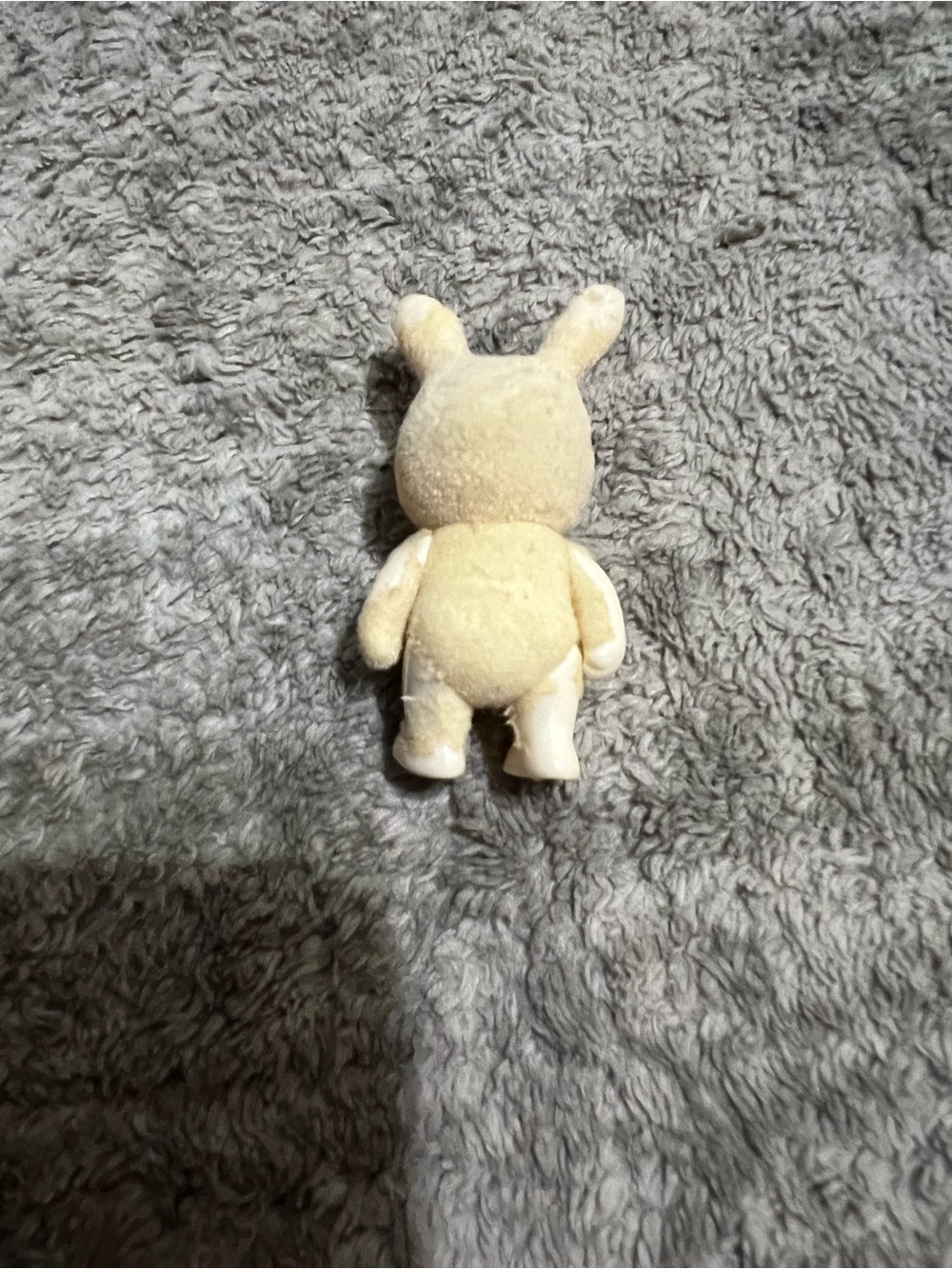 6 Sylvanian Family Calico Critters, bunnies, mouse & hedgehog. - Picture 11 of 12